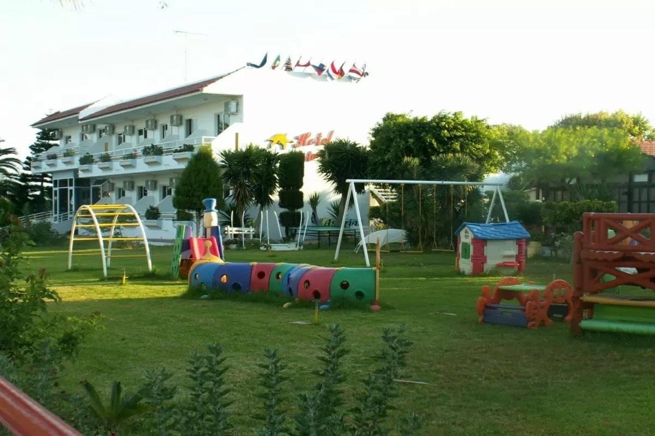 Hotel Asteria Ágios Kírykos Buitenkant foto