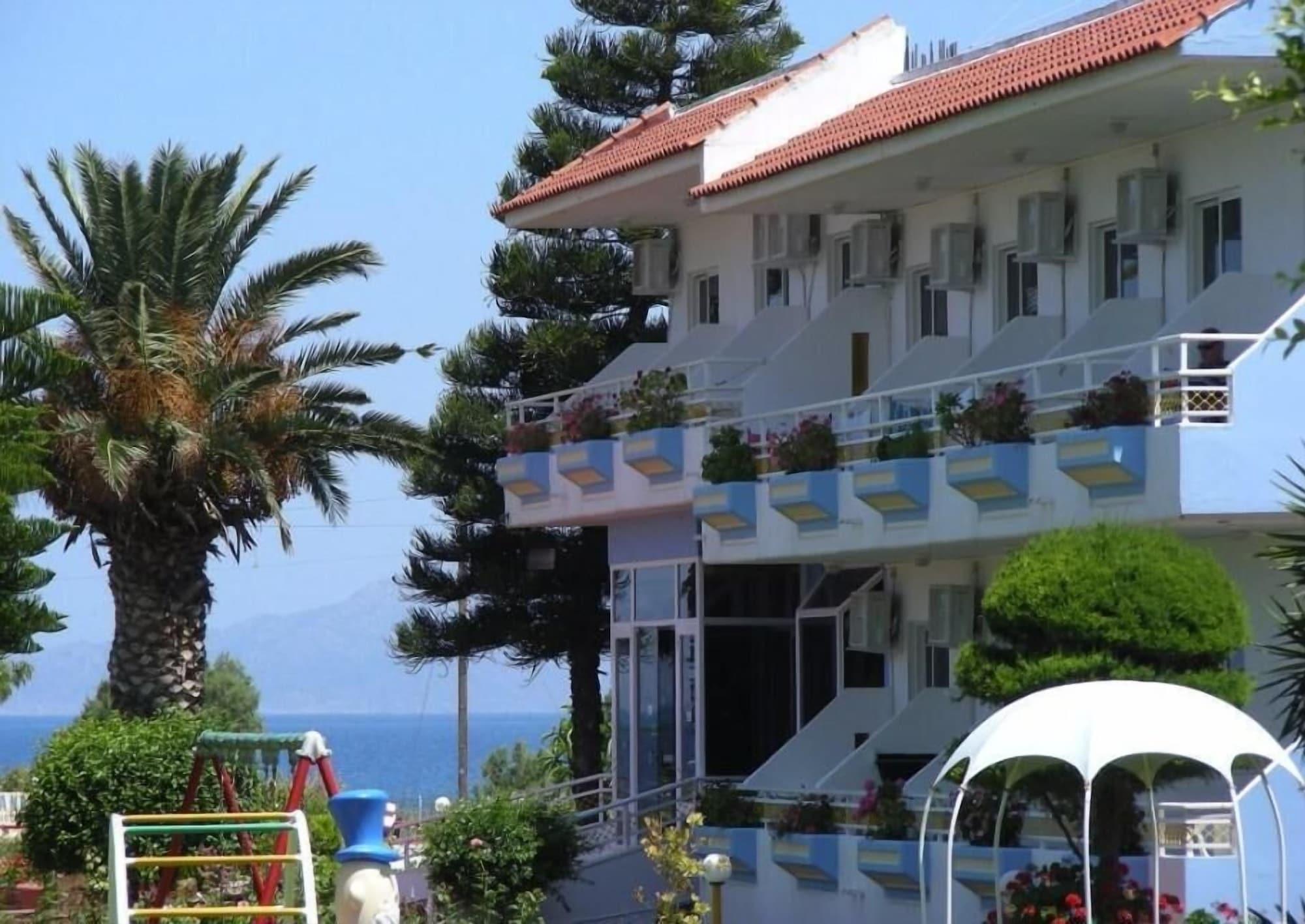 Hotel Asteria Ágios Kírykos Buitenkant foto