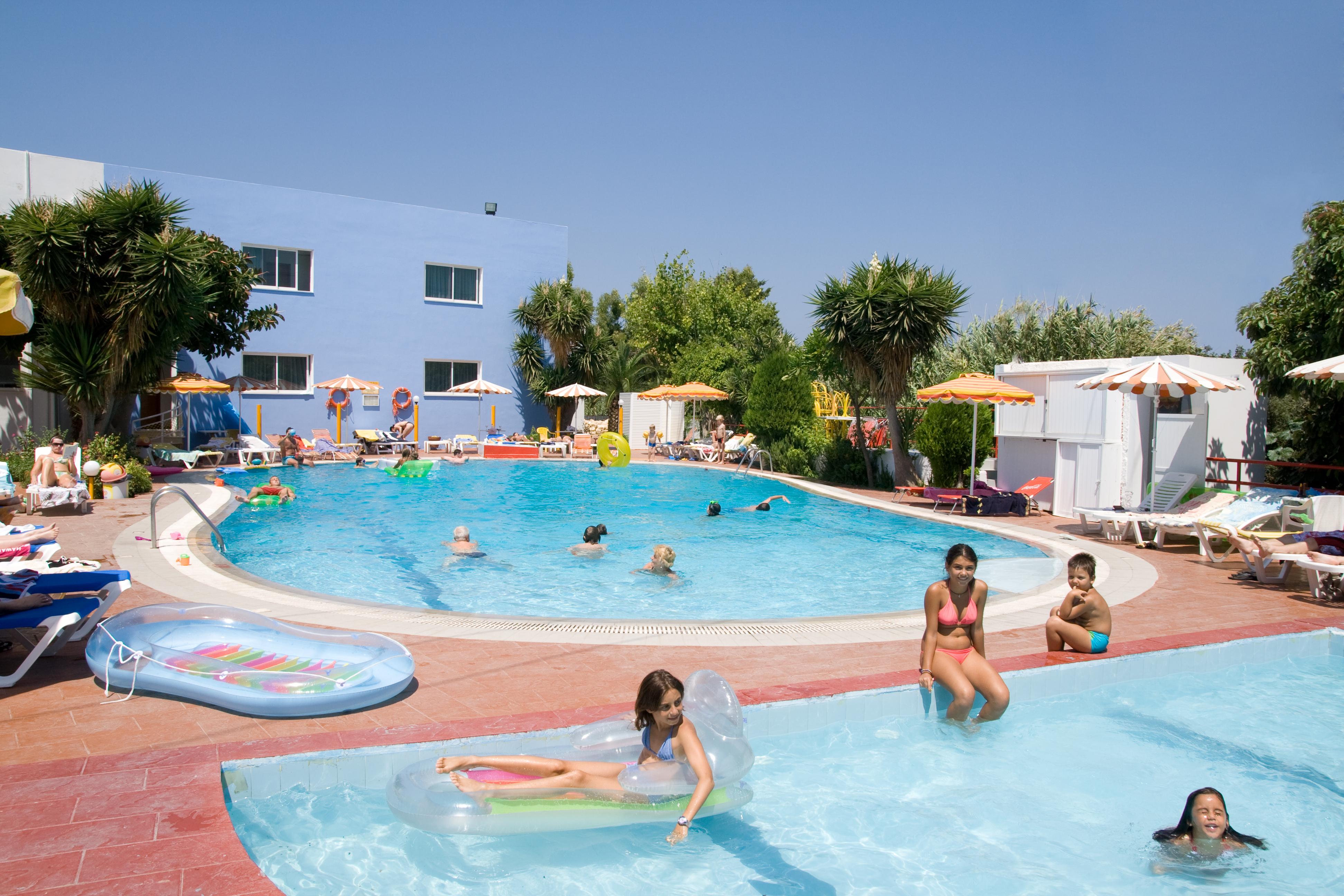 Hotel Asteria Ágios Kírykos Buitenkant foto