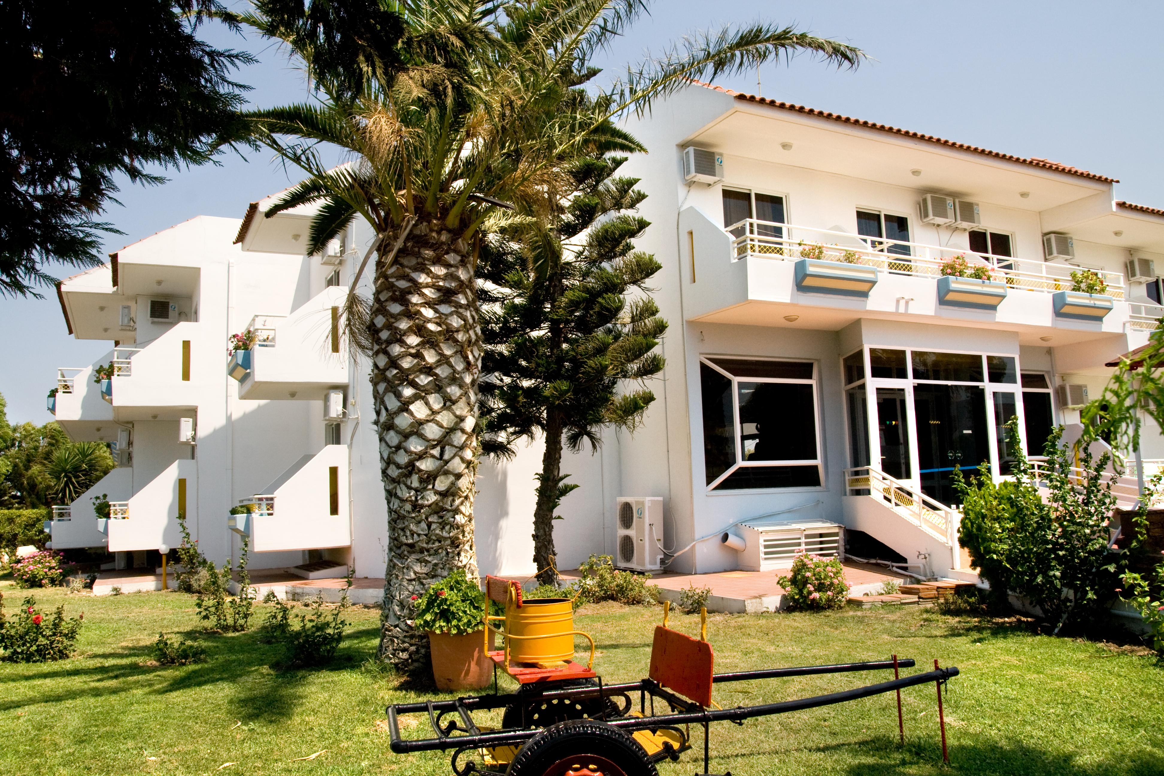Hotel Asteria Ágios Kírykos Buitenkant foto