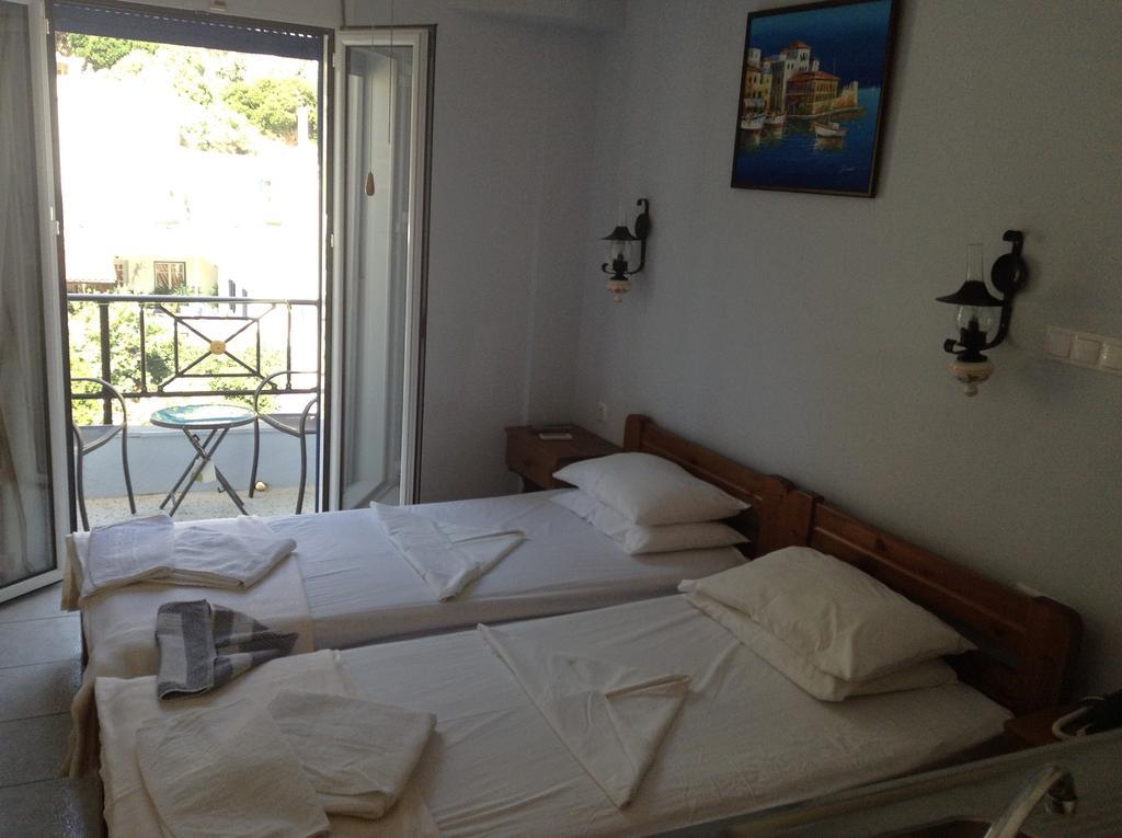Hotel Asteria Ágios Kírykos Buitenkant foto