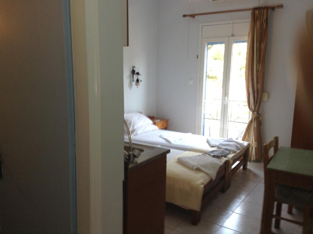 Hotel Asteria Ágios Kírykos Buitenkant foto