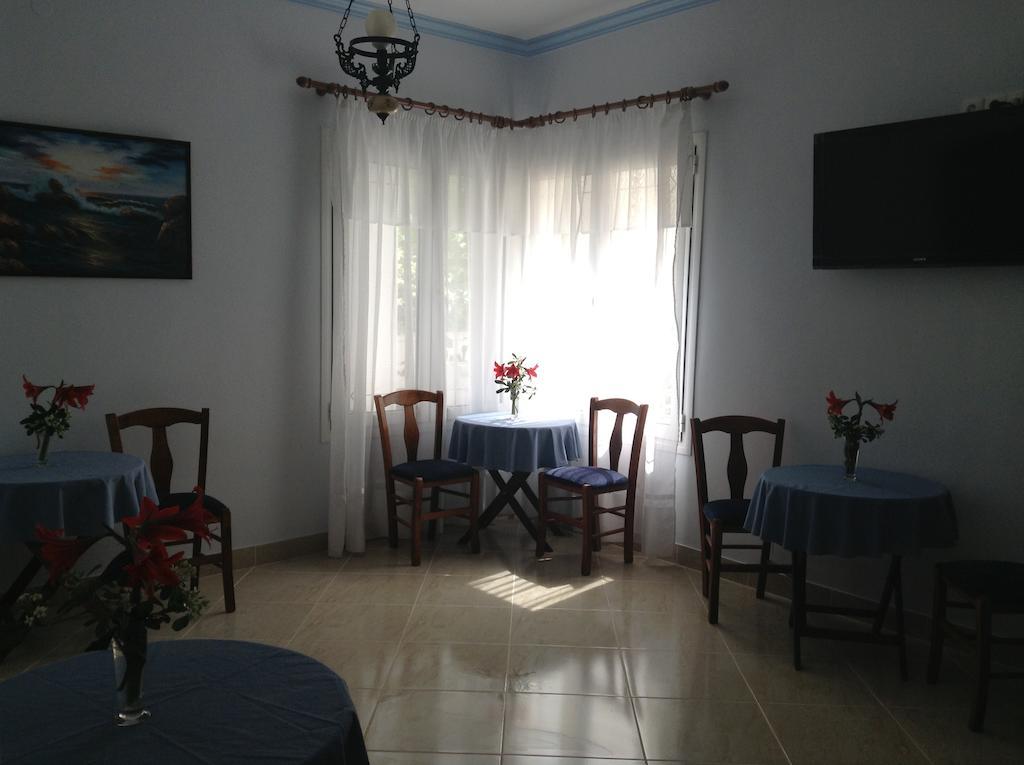 Hotel Asteria Ágios Kírykos Buitenkant foto